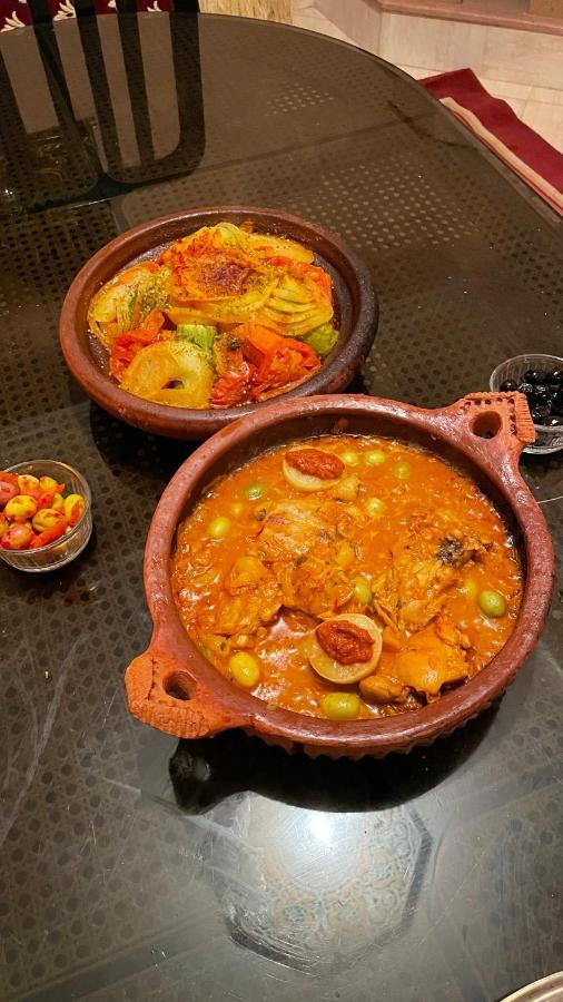 Maison De Ville Agreable Avec Un Patio Marocain Varzazat Dış mekan fotoğraf